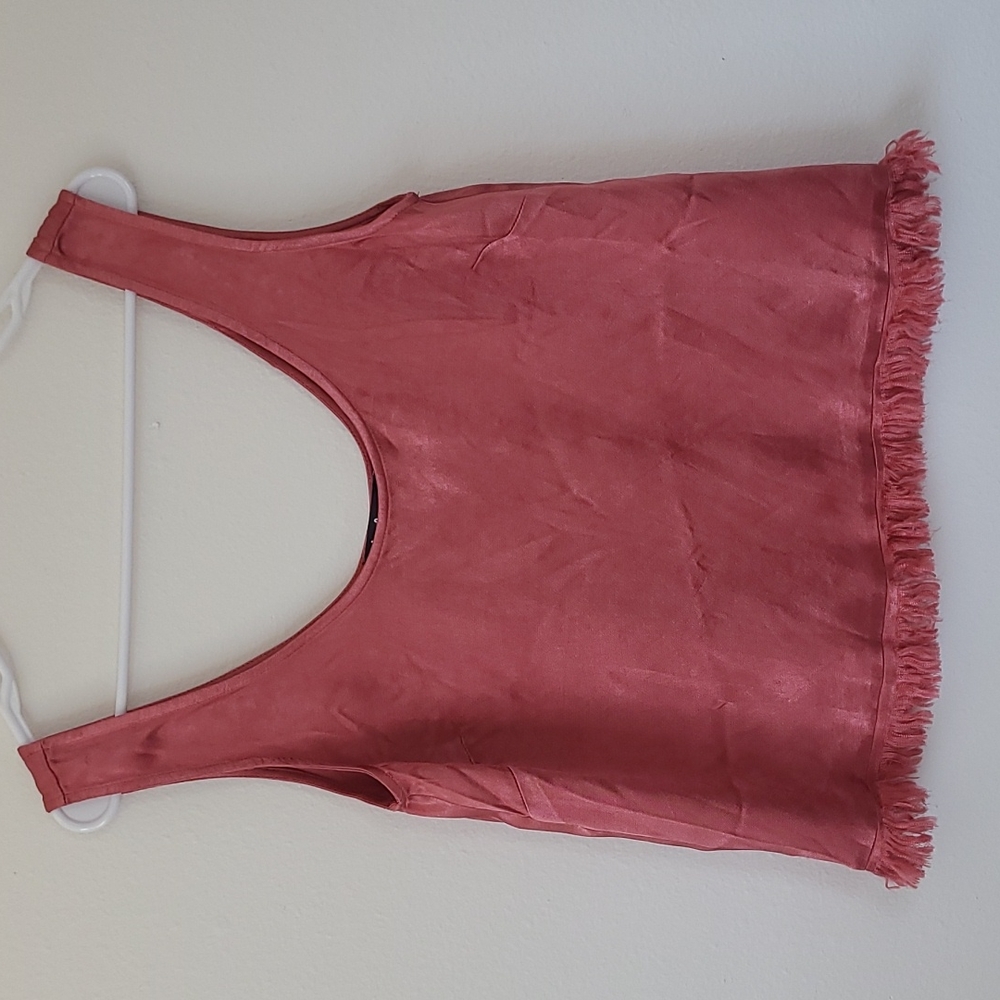 Lulu's Crop Tank. Size Medium